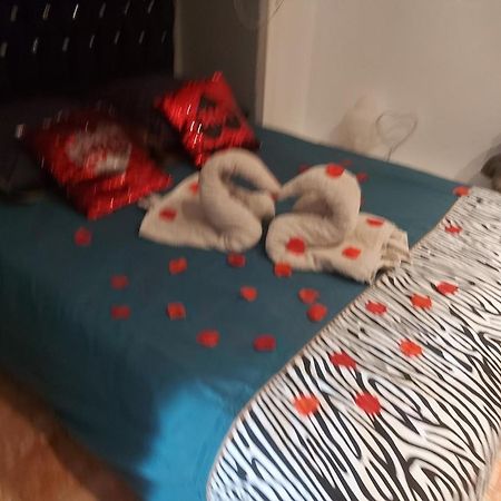 Spabyelleetlui Spa Rouge Ou Bleu Mouscron Dış mekan fotoğraf