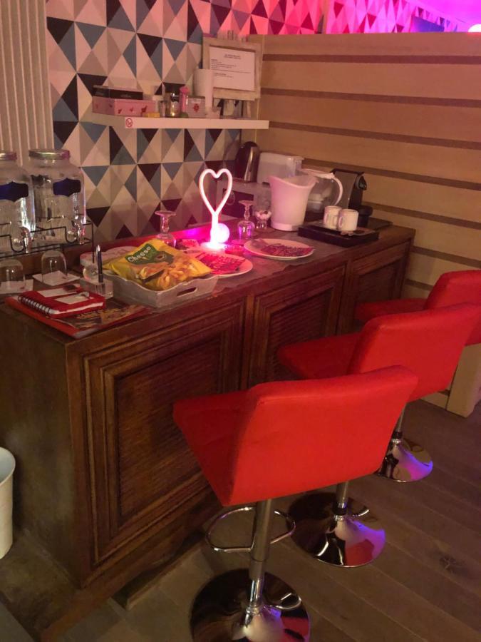 Spabyelleetlui Spa Rouge Ou Bleu Mouscron Dış mekan fotoğraf