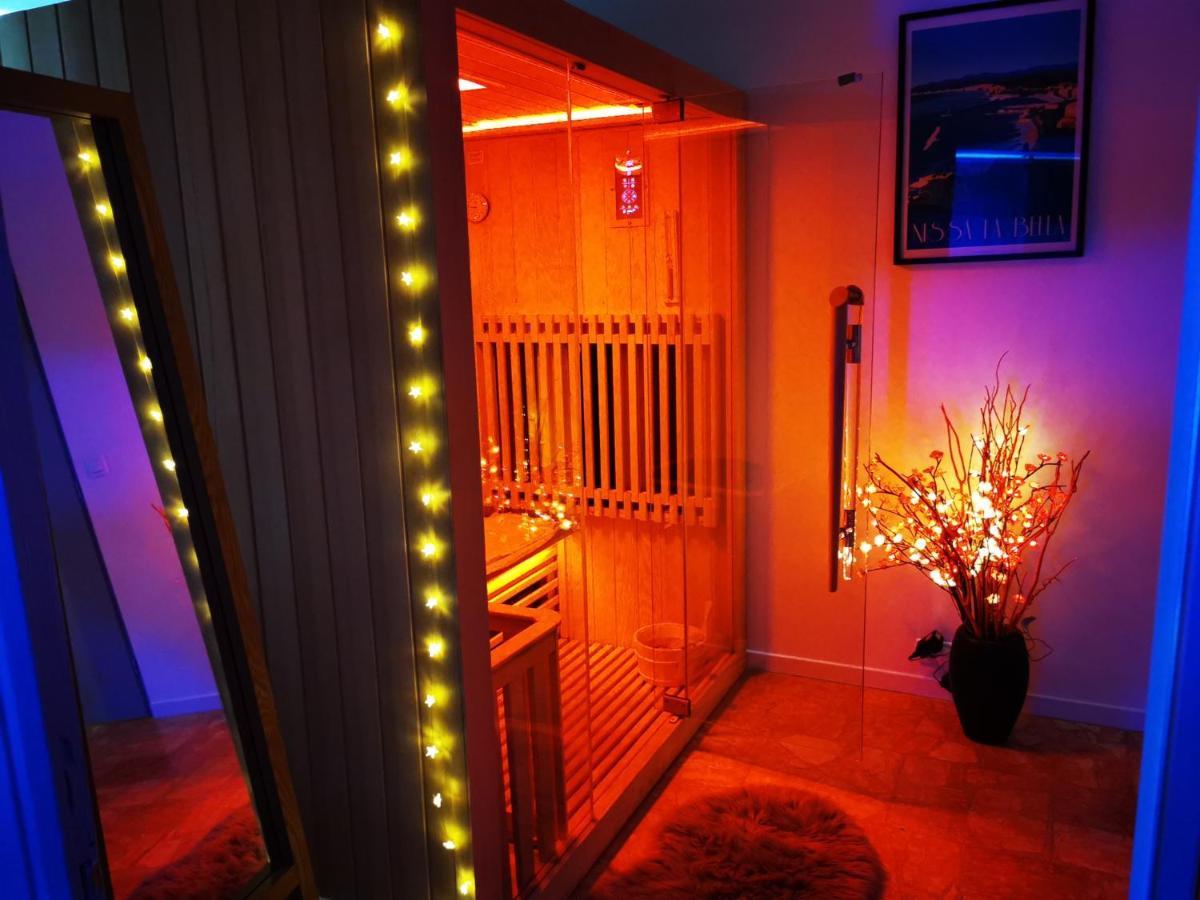Spabyelleetlui Spa Rouge Ou Bleu Mouscron Dış mekan fotoğraf