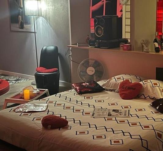 Spabyelleetlui Spa Rouge Ou Bleu Mouscron Dış mekan fotoğraf