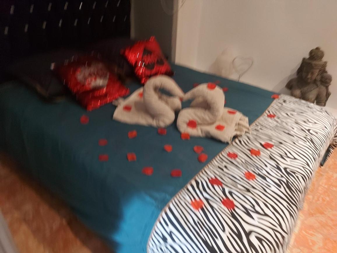 Spabyelleetlui Spa Rouge Ou Bleu Mouscron Dış mekan fotoğraf